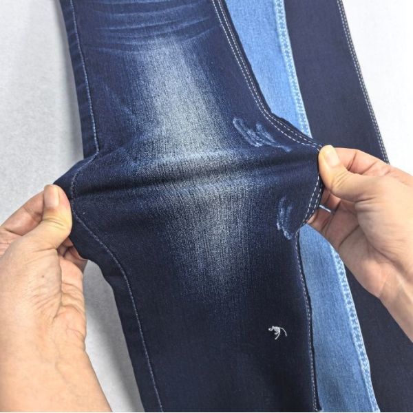 9 Oz JSD3168 High Stretch Satin Dark Blue Denim Fabric For Medium Weight Cotton 70% Polyester 28% Spandex 2%