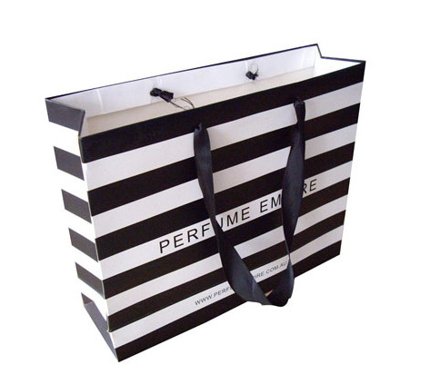 Customed made apparel carrier paper bags