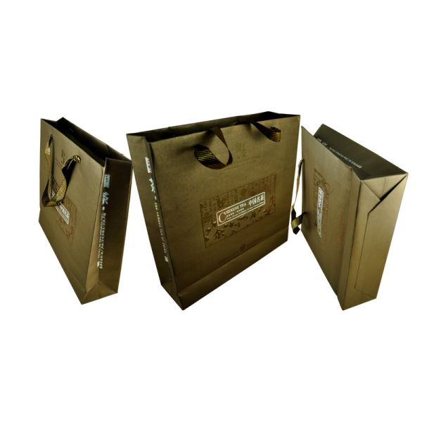 Customized Flat Handle Paper Bag , Spot UV Finishing Brown Paper Packaging Bags