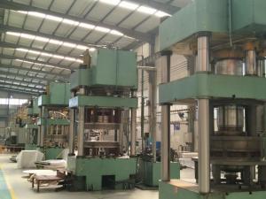  500 Ton Hydraulic Press Brake Machine For Milk Tank Head Dish End Making Manufactures