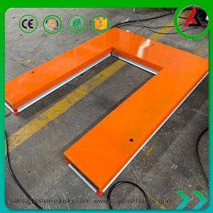  China 600kg-1500kg Capacity U Type Scissor Lift Table Pallet Lift Manufactures