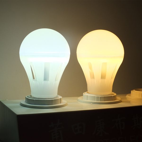LED Light Bulb , 75 - 100 Watt Incandescent Bulbs Equivalent for Home Use , 360° Beam Angle, 1200lm 10W , Dimmable MCOB
