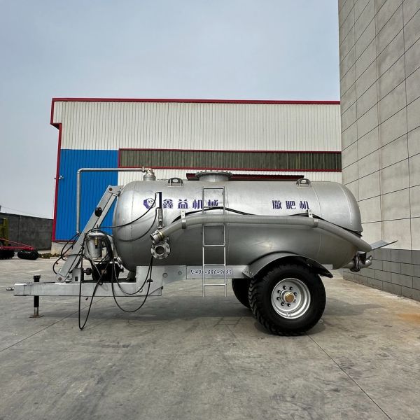 Tank Type Liquid Fertilizer Spreader Anti Corrosion For Four Wheel Tractor